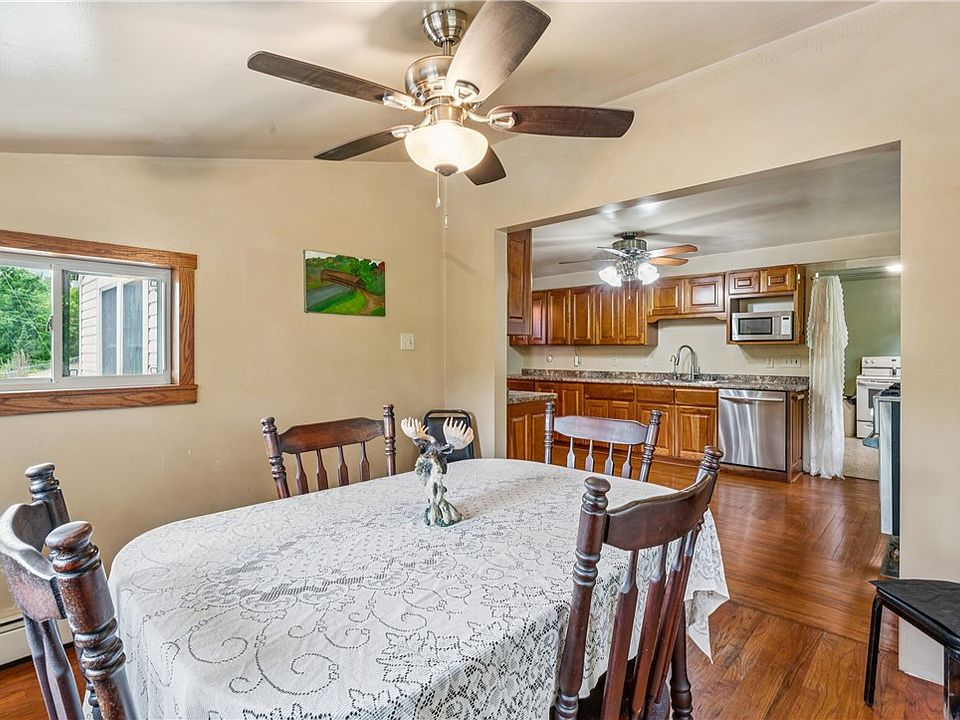 7th image of 106 Shady Ln