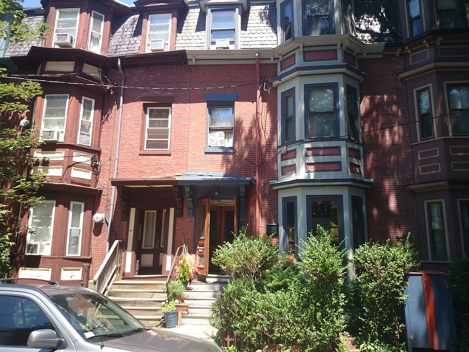 2nd image of 48 Sheridan St