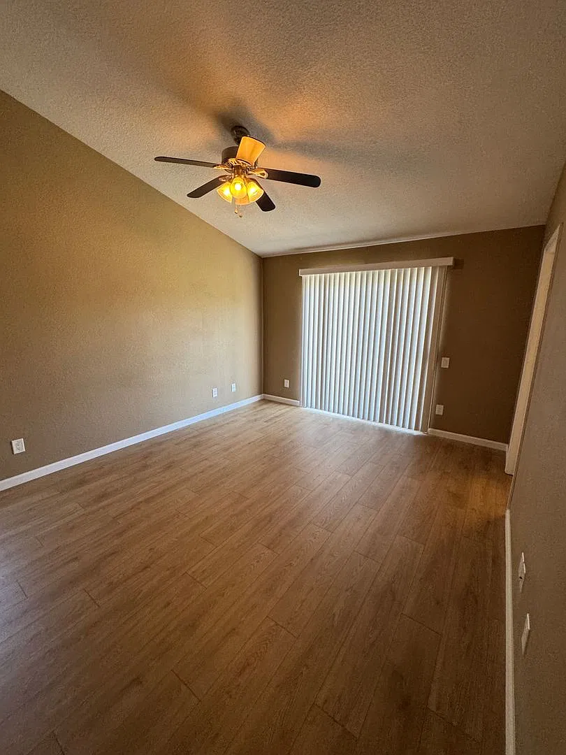 Sterling Oak Dr. Galt — Photo 3