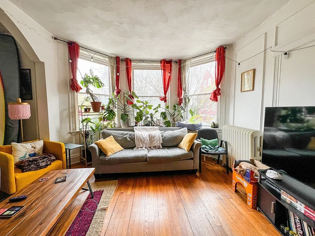 Building Photo - 144 Coolidge St #1