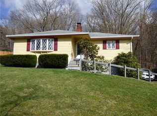 9 Highlandview Rd, Carnegie, PA 15106