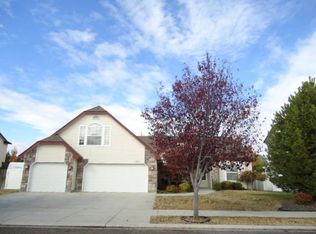 2440 S Weir Creek Dr, Meridian, ID 83642