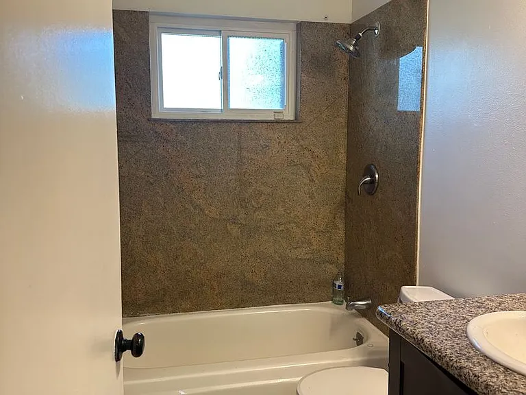4690 Brookfield Dr — Photo 15