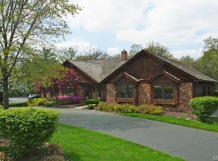 2227 Barnbridge Rd, Saint Louis, MO 63131