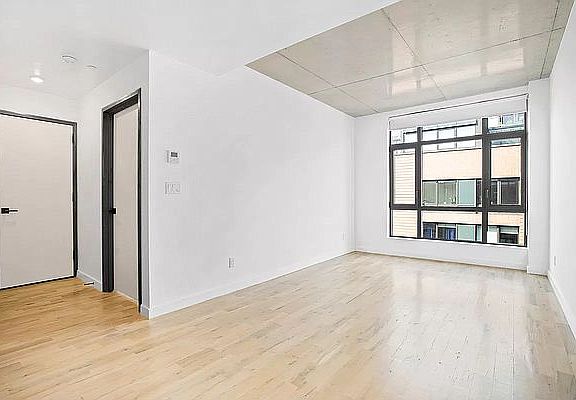 3rd image of 264 Pacific St APT 6B