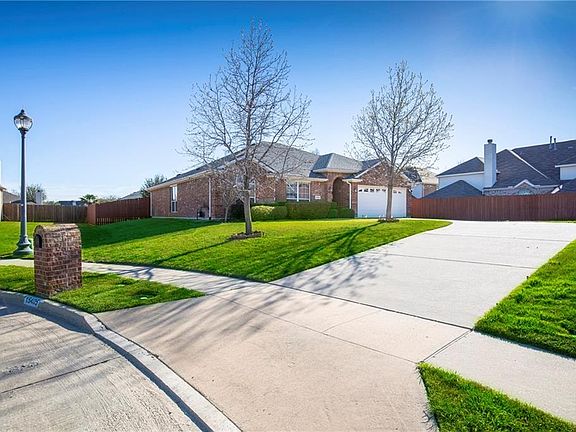 2nd image of 15405 Calico Ct