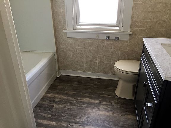 upstairs bathroom