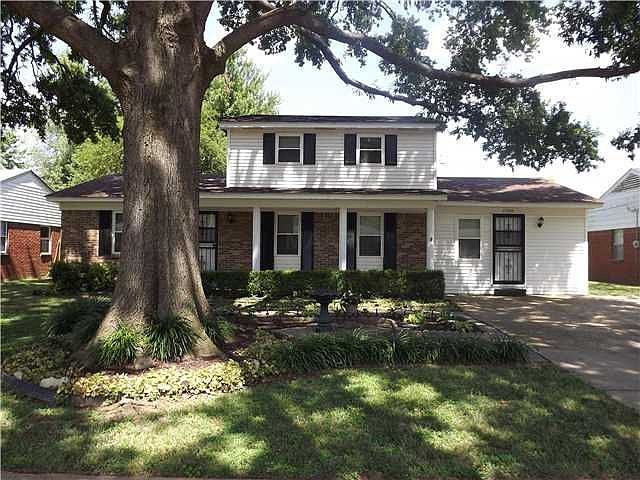 1st image of 7709 Arapaho St