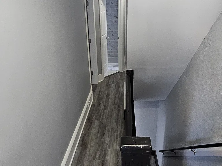244 W Douglass St — Photo 12