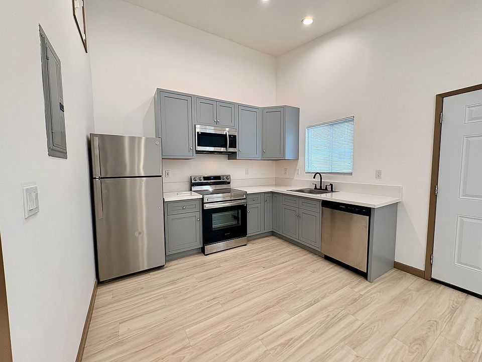 1st image of 753 Baylor Ave #753