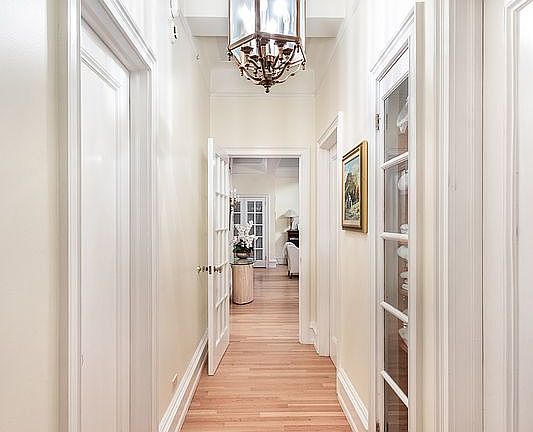 4th image of 310 W 72nd St #16C