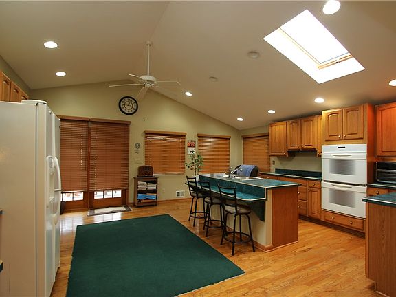 5th image of 538 Brushglen Ln