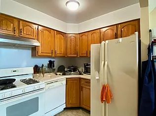 28-16 41st St #3F, Astoria, NY 11103