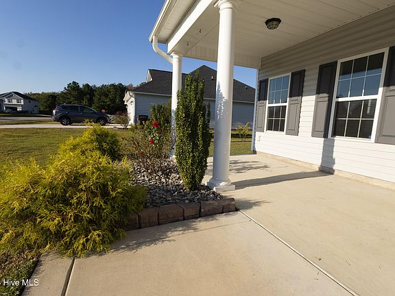 5th image of 105 Goldstone Court