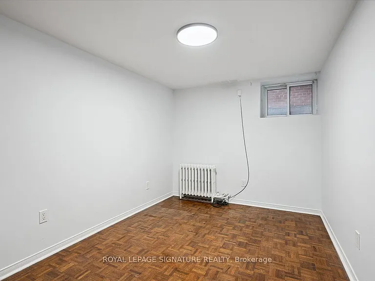 12 Castle View Ave #LOWER — Photo 9