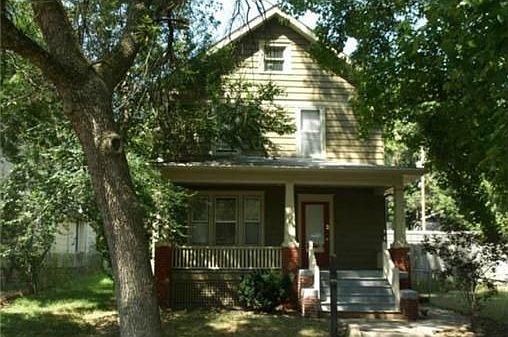 2nd image of 1022 4th Ave