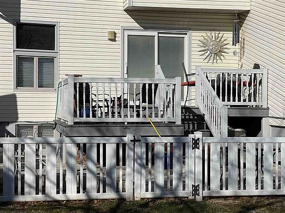 2nd image of 1407 Soule St