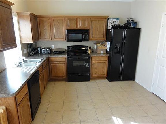 3rd image of 132 Briar Grove Dr