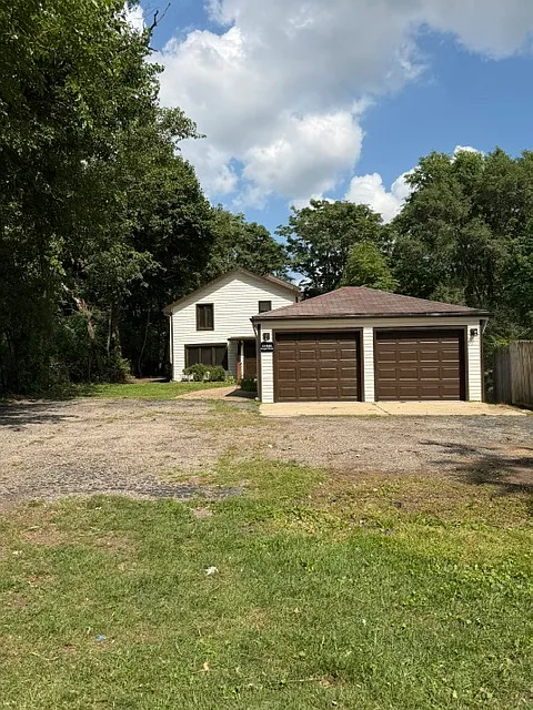 3 bed, 1.5 bath, 1300 sqft, $3,000 — Photo 3