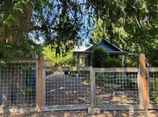 8535 Dibble Ave NW, Seattle, WA 98117