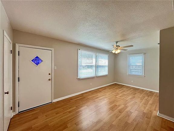 3rd image of 1005 Maine Ave