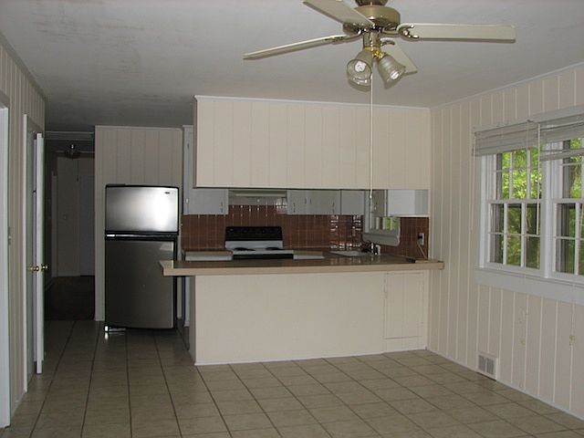 2nd image of 145 Sims Dr