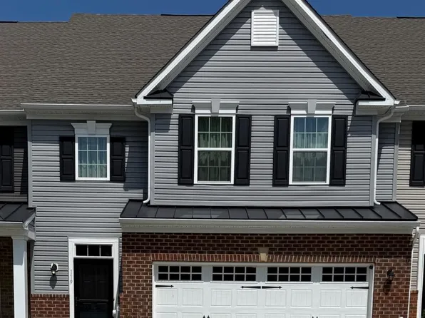 119 Hidden Acres Ln, Moorestown, NJ 08057