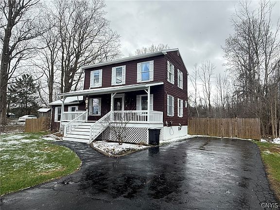 4th image of 7084 Island Rd