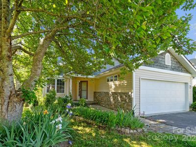 23 W Danbury Ln, Brevard, NC, 28712
