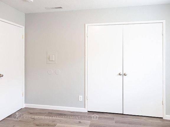 4th image of 4715 E McKinley Ave APT 102