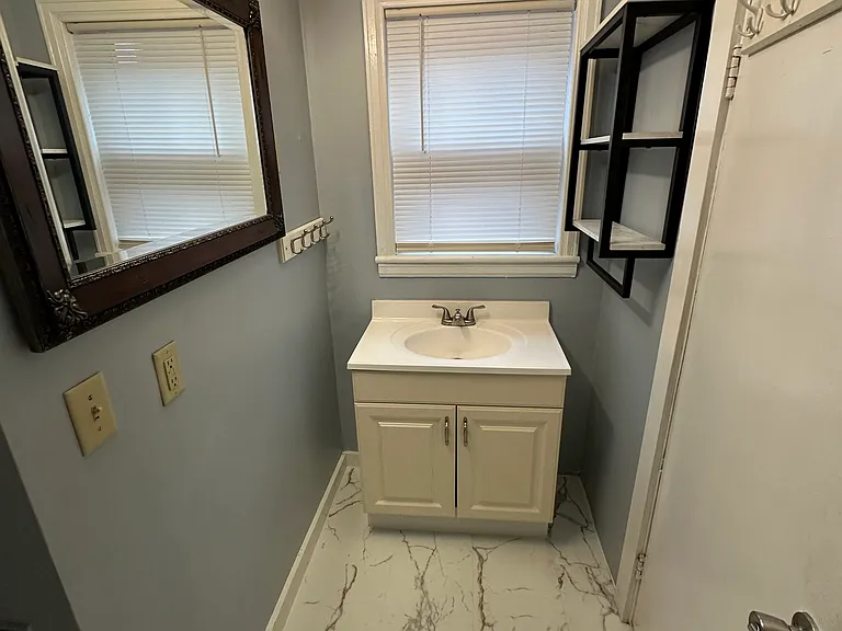 18 Ward St #C — Photo 11