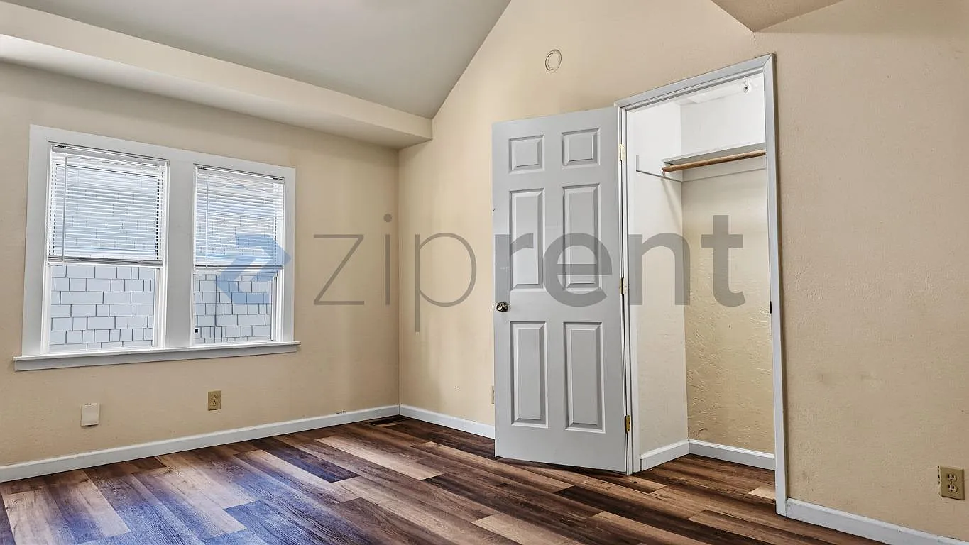 1 bed, 810 sqft, $1,700 — Photo 4