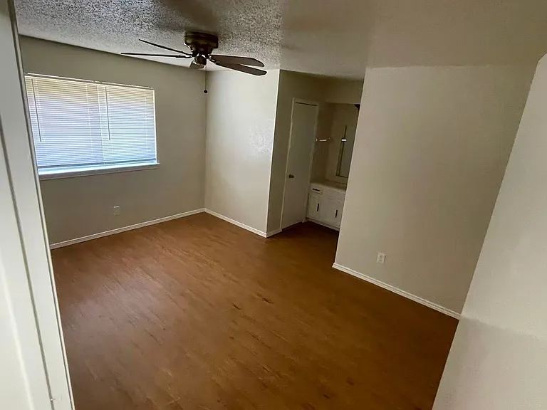 1914 Aspen Ln — Photo 17