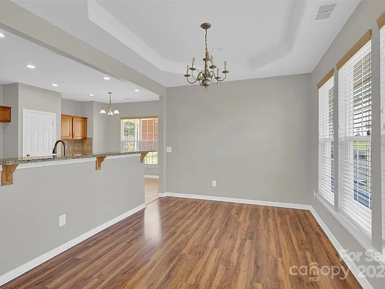 11239 Cypress View Dr — Photo 15