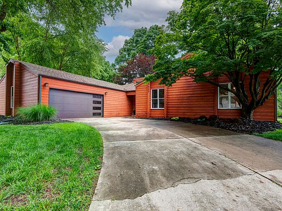2nd image of 4832 S Warwick Avenue