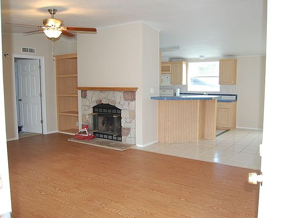 4th image of 6487 Colony Park Dr
