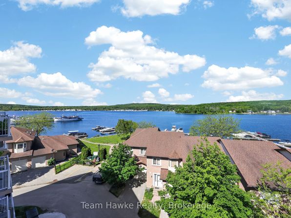 4 Beck Blvd #Penthouse 4, Penetanguishene, ON L9M 2H3
