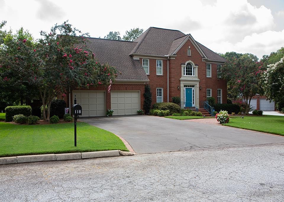 1st image of 118 Spruce Ct