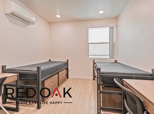 2595 3/4 S Hoover St #109, Los Angeles, CA 90007