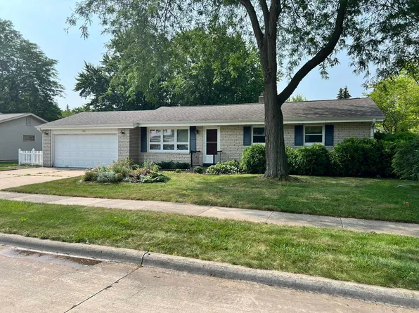 2485 Arcadia Ave, Oshkosh, WI 54904