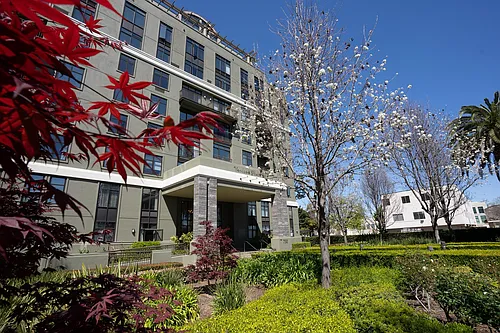 Vendome Place Photo 1