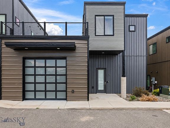3rd image of 25 Macee Ln