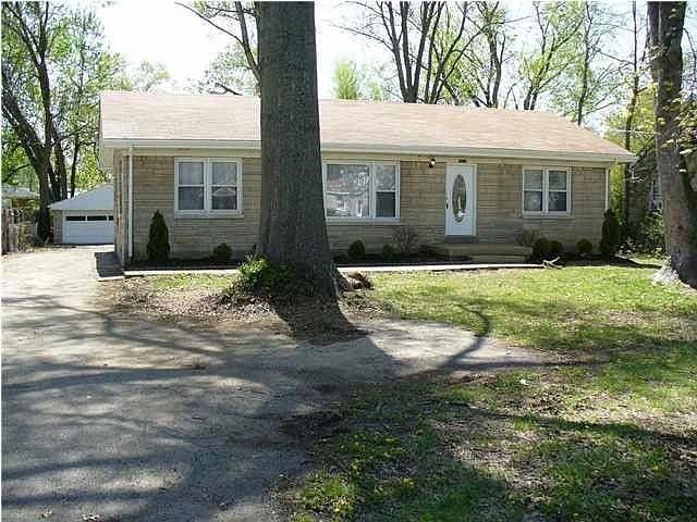 2nd image of 5912 Ashby Ln