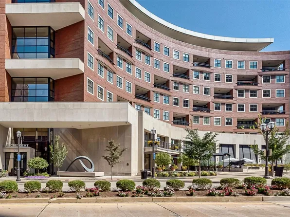 155 Carondelet Plz Unit 407, Saint Louis, MO 63105
