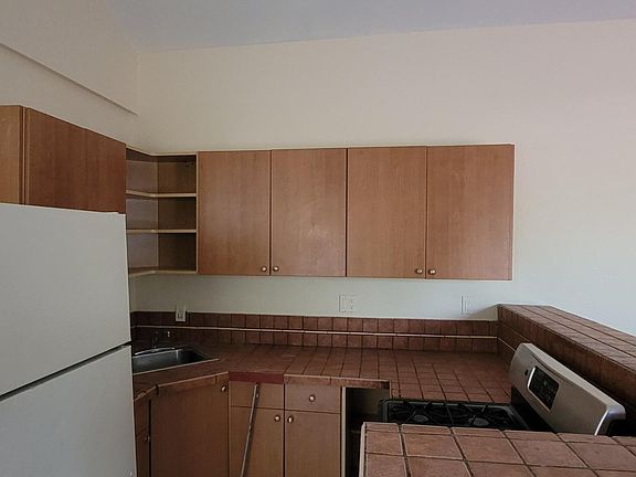 4th image of 1149 15th Ave N