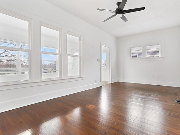 5th image of 1566 E Morgan Ave