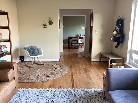5th image of 7021 58th Ave NE