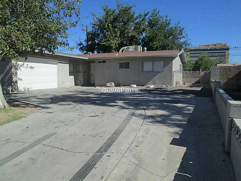 1st image of 208 Eldorado Canyon St
