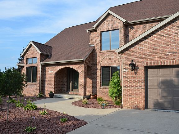 3rd image of 2904 N Partridge Hollow Dr