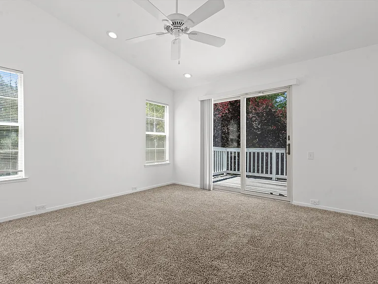 7273 Blue Falls Cir — Photo 19